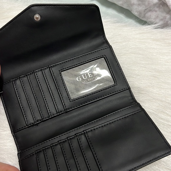 Guess wallet - Picture 4 of 4